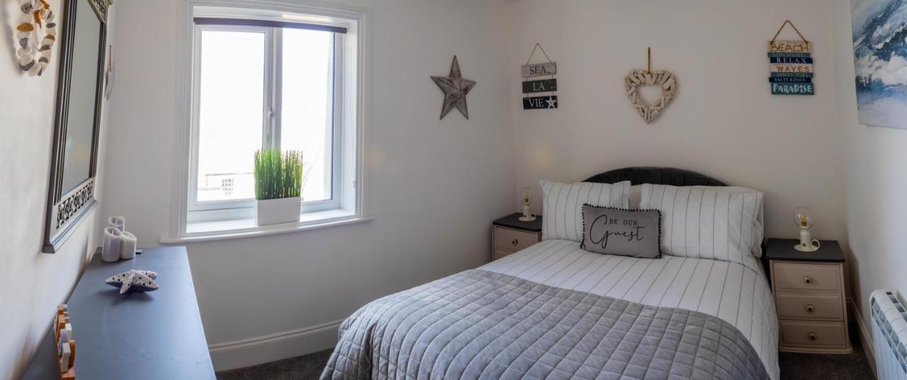 Lovely 2- Bedroom Apartment With Stunning Sea Views Worthing Eksteriør billede