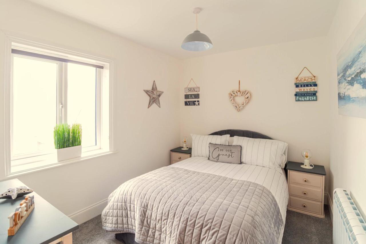 Lovely 2- Bedroom Apartment With Stunning Sea Views Worthing Eksteriør billede